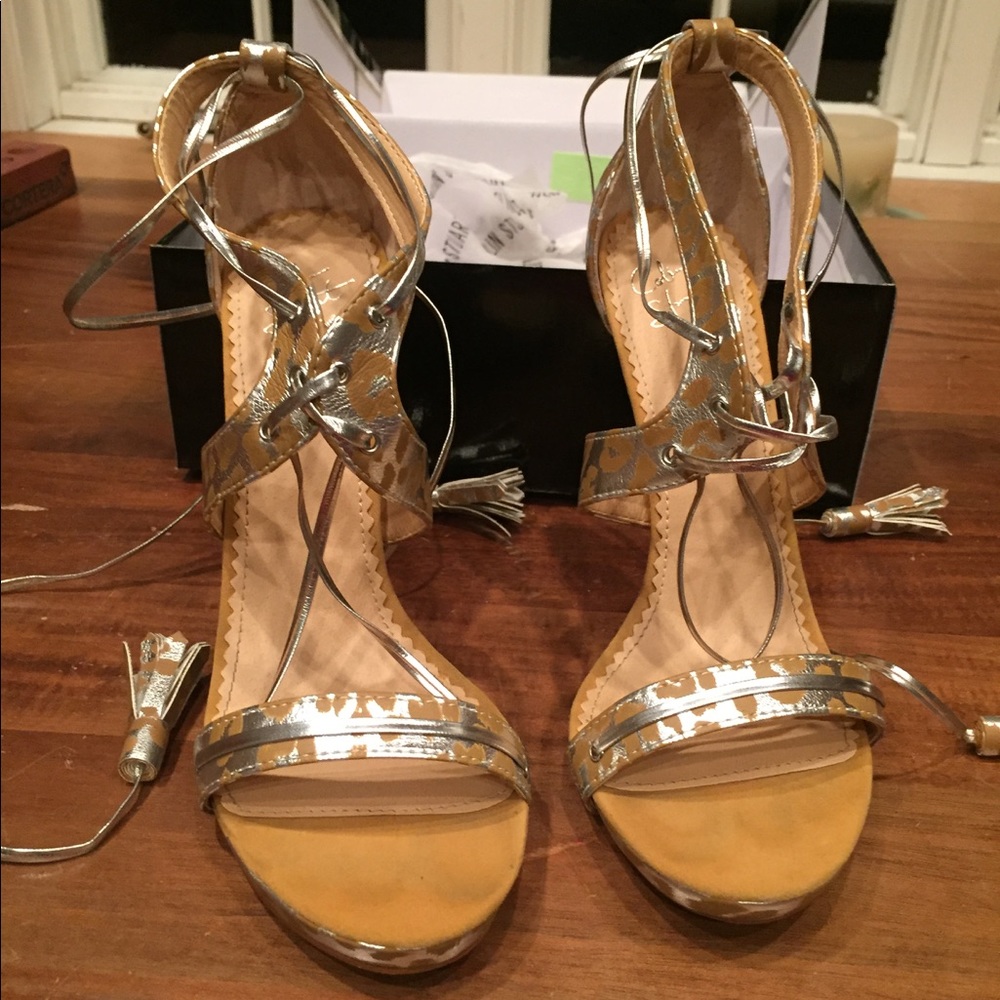 Colin Stuart wrap up heels