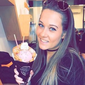 Meet your Posher, Abby