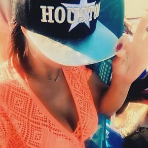 Meet your Posher, Liz