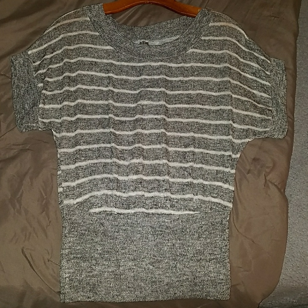 Woman's medium top
