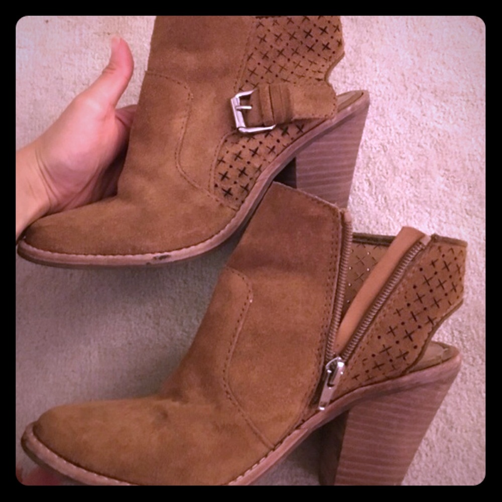 Dolce Vita Camel Booties