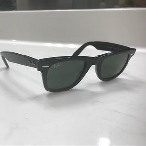RAY-BAN Wayfarer Collection Sunglasses