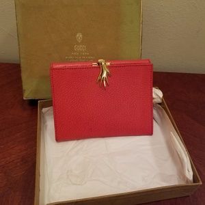 gucci hand wallet
