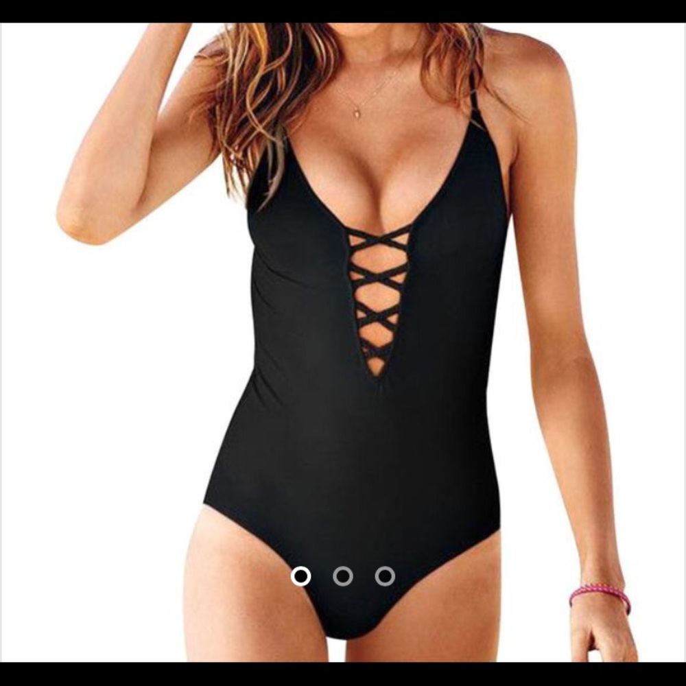 NEVER WORN black one piece baiting suit