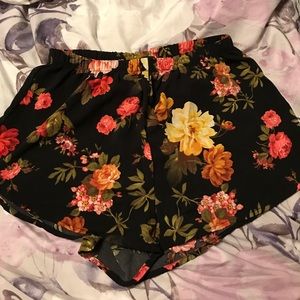Flower shorts