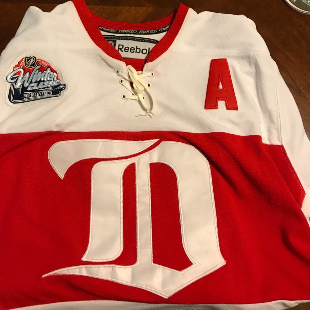 Pavel Datsyuk signed Detroit Red Wings Jersey .