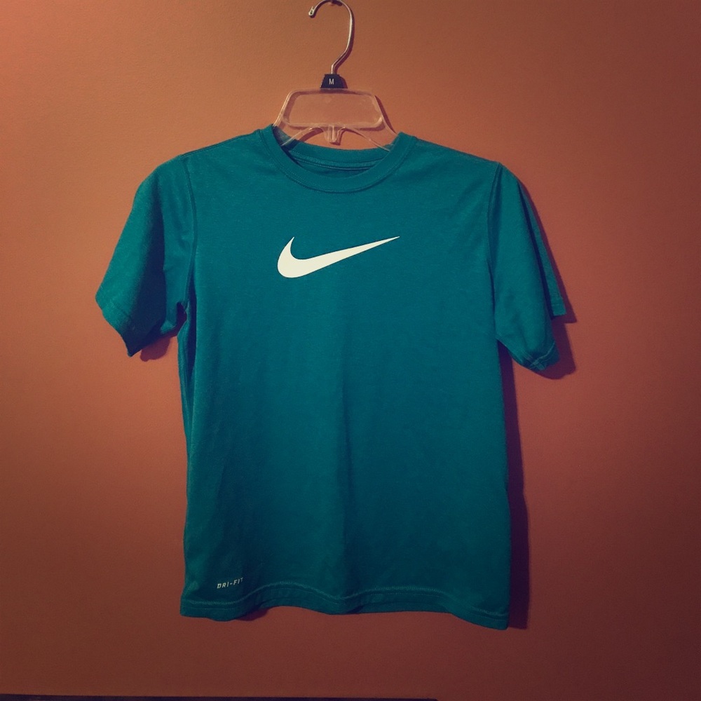 Nike dri fit tee