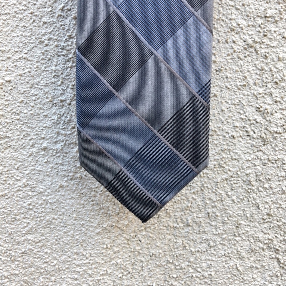 Silk vintage plaid DKNY tie