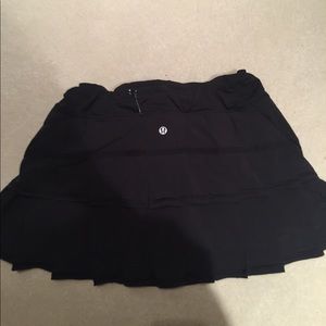 Black Lululemon Ruffle Skirt