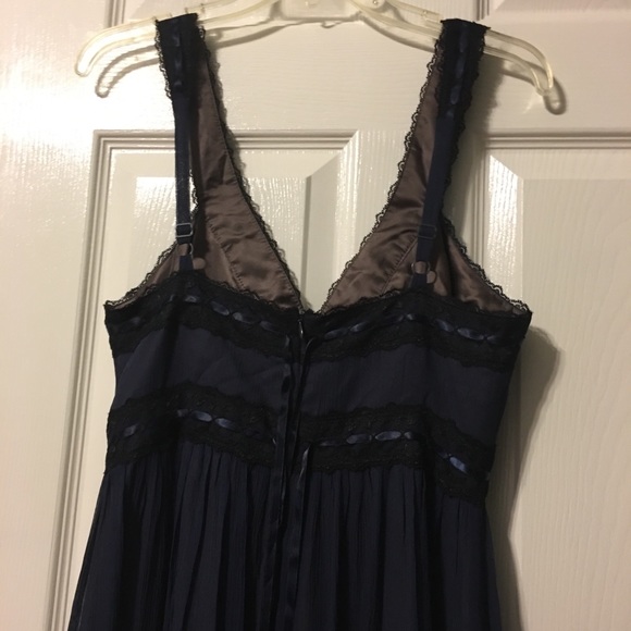 BCBG Max Azaria silk & lace dress - Picture 5 of 8