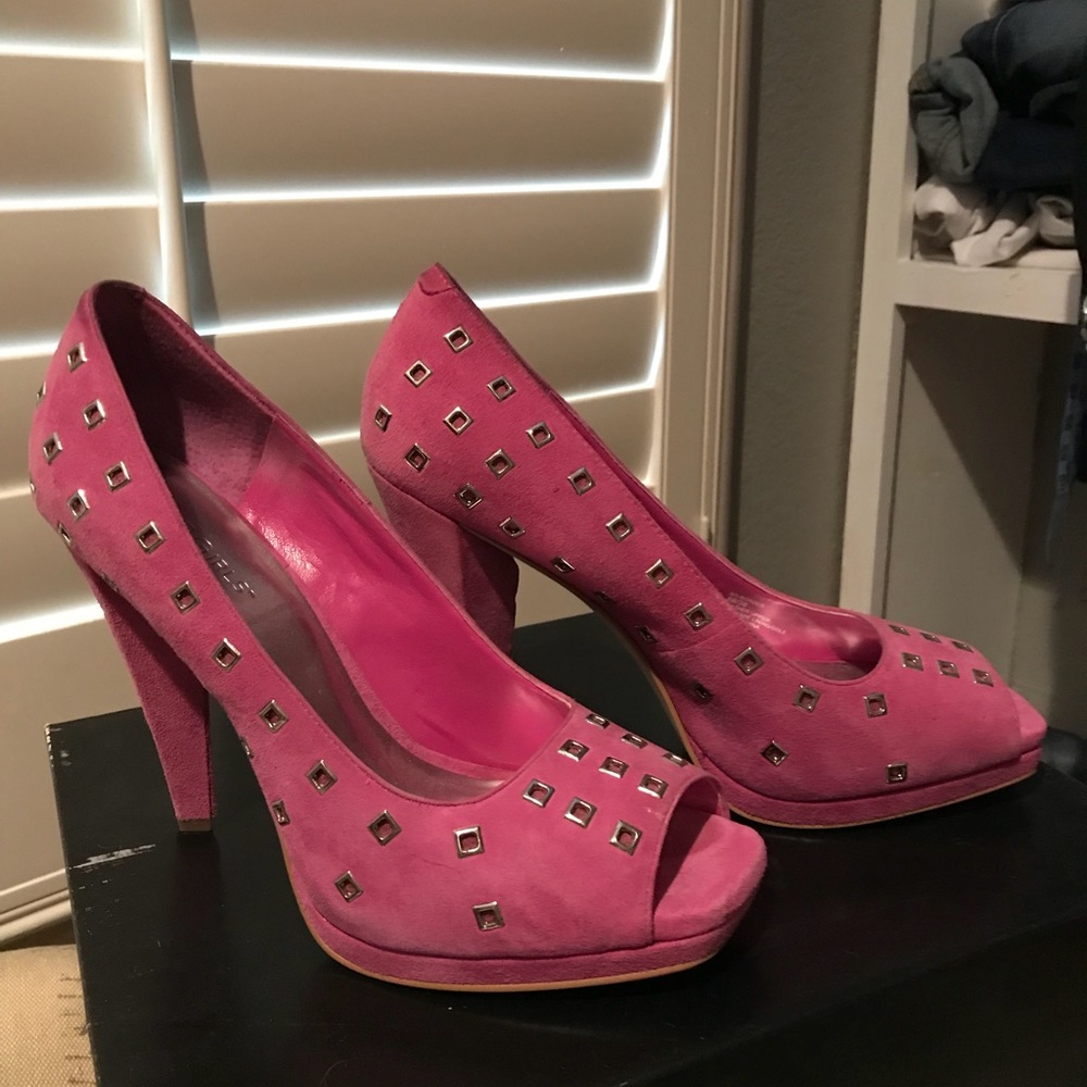 BCBG girls pink suede heels