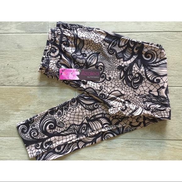 Black and Beige Floral scroll leggings - Picture 2 of 2