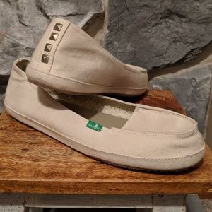 Sanuk Women's Tailspin Flats in Natural 9m