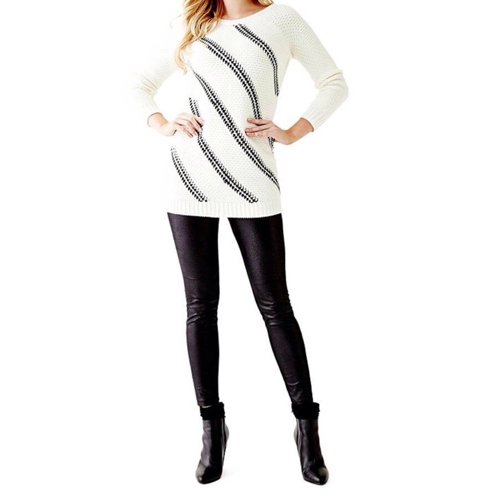 Guess Sweater - Picture 6 of 7