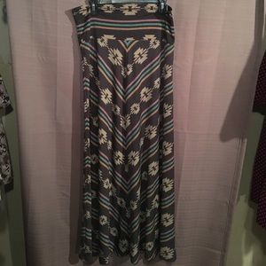 Cute tribal patterned maxi skirt