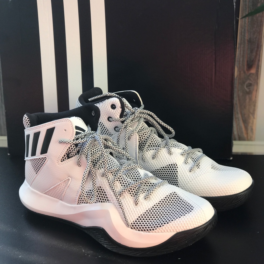 NWT Adidas Crazy Bounce White M - Picture 3 of 7