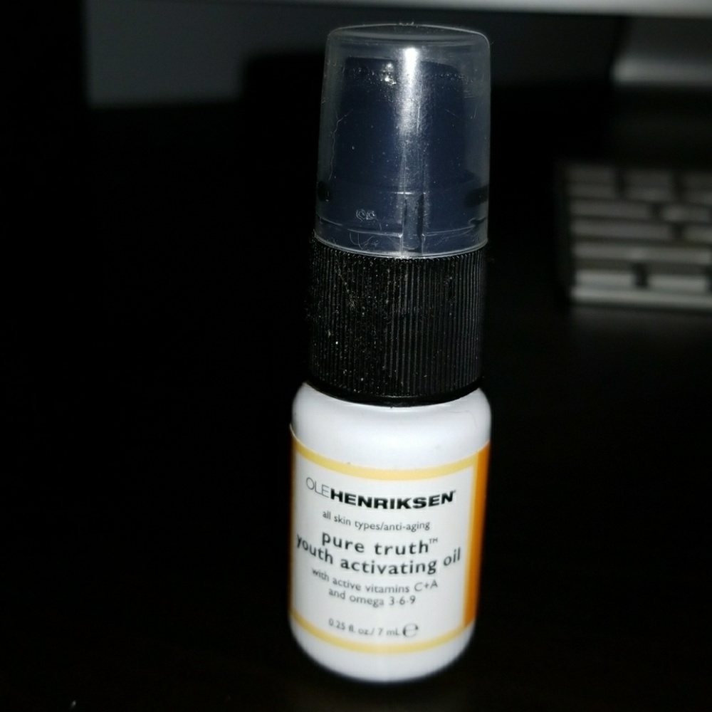 Olehenriksen pure truth youth activating oil