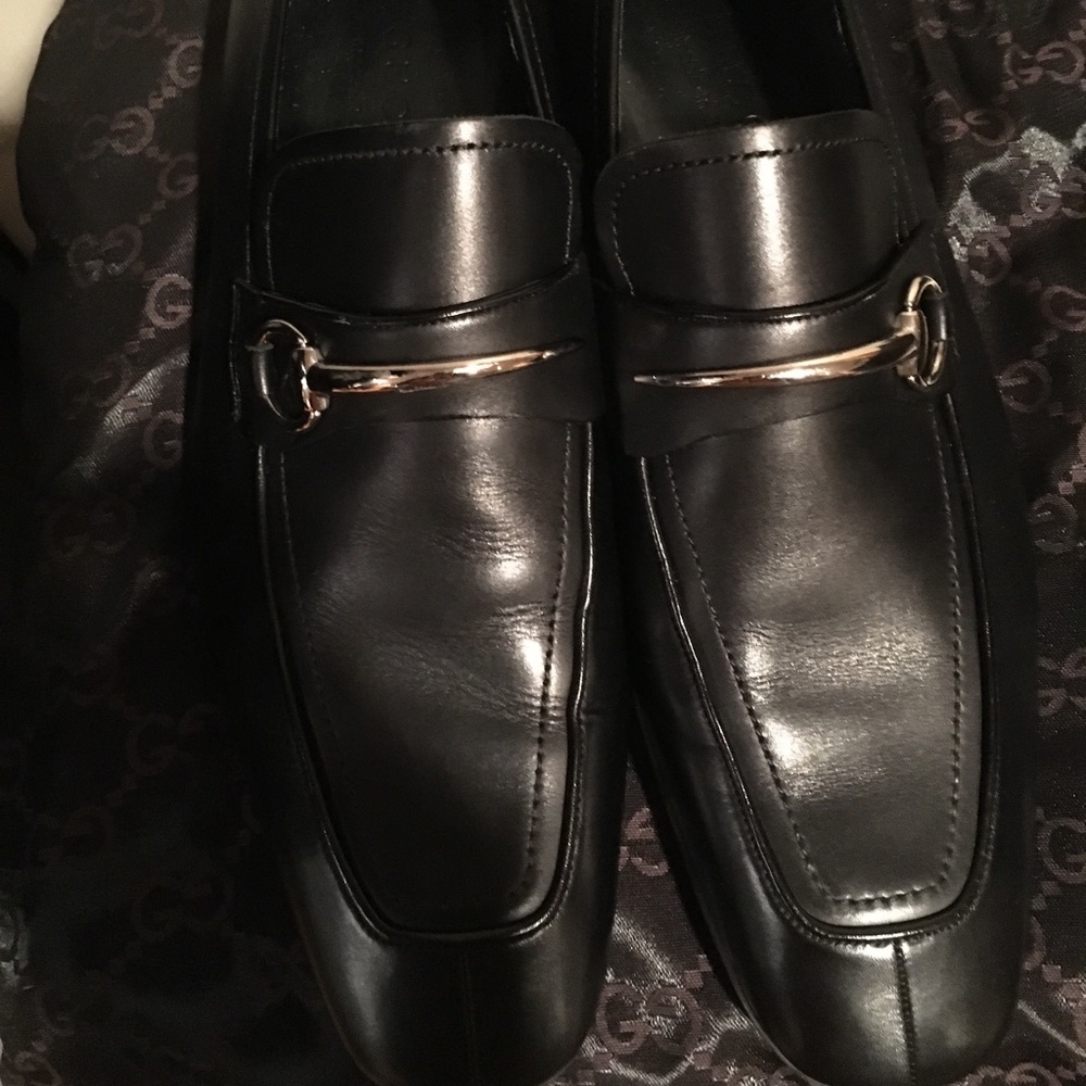 Men's leather Gucci loafers