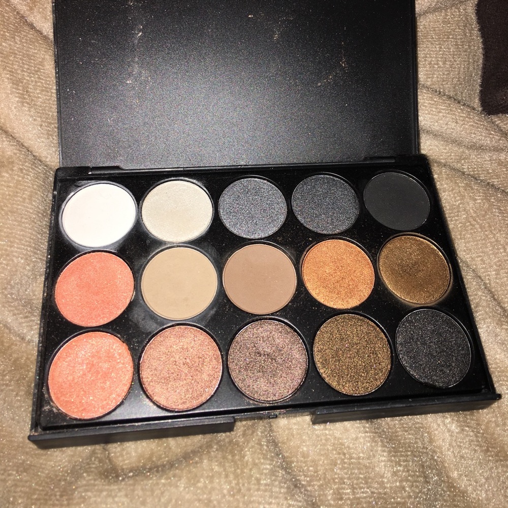 Eyeshadow Palette