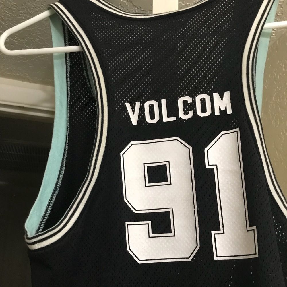 Volcom jersey
