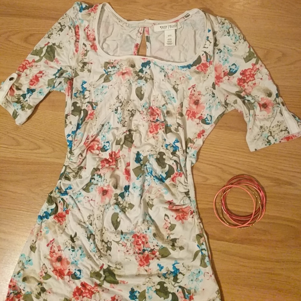 WHBM XXS flower blouse.