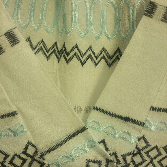 Papermoon v-neck blouse size L - Picture 4 of 4