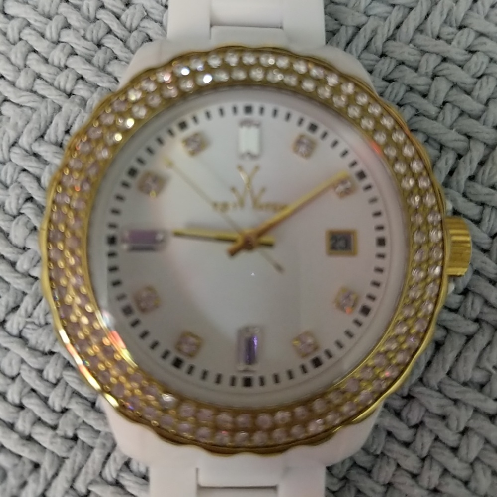 TOYWATCH