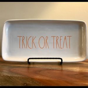 Rae Dunn Trick or Treat Platter 🎃