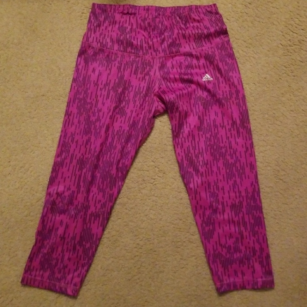 Crazy Price Drop🎉🎉Adidas Capri leggings