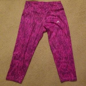 Crazy Price Drop🎉🎉Adidas Capri leggings