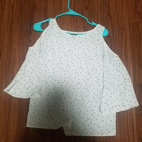 white cutout target shirt - Picture 1 of 1