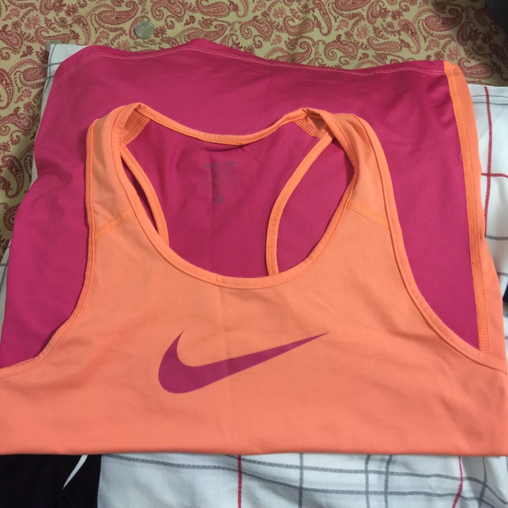 Nike tank top ! Black Friday deal only ❗️❗️❗️