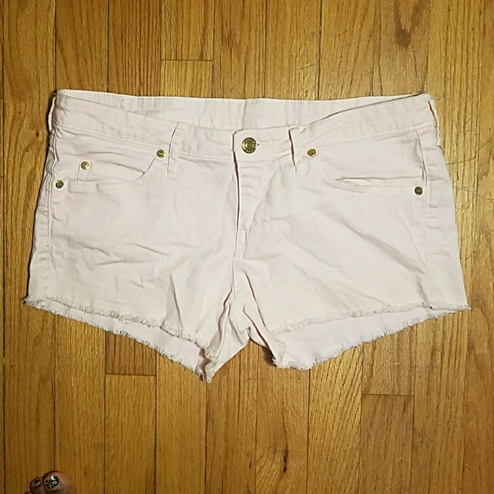 Ming pink short shorts