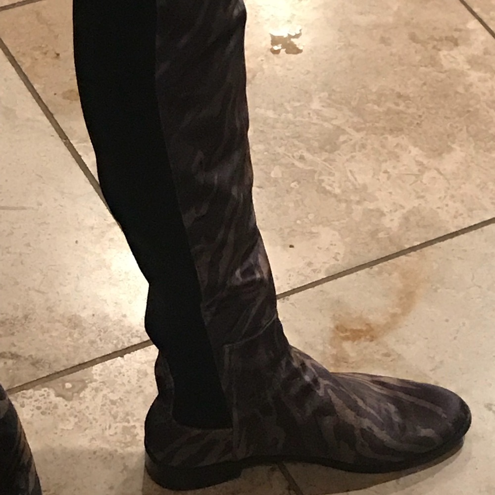 Stuart Weitzman 7 1/2 Calf Skin Knee high boots