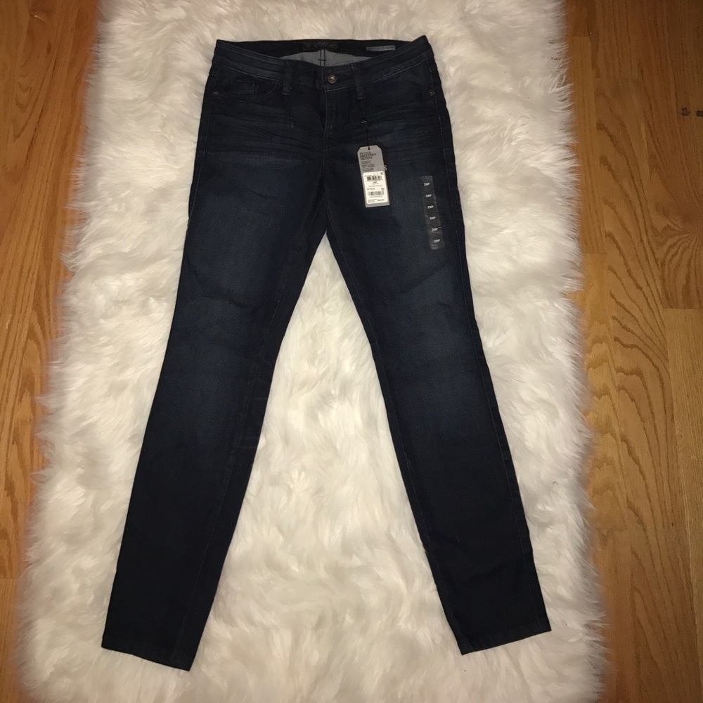 Guess Petite Brittney Skinny Jean