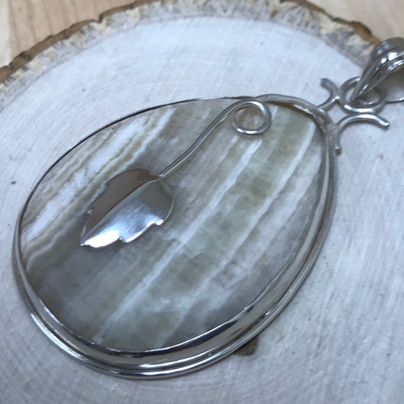 Pendant - Picture 4 of 6