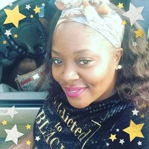 Meet your Posher, Stacy