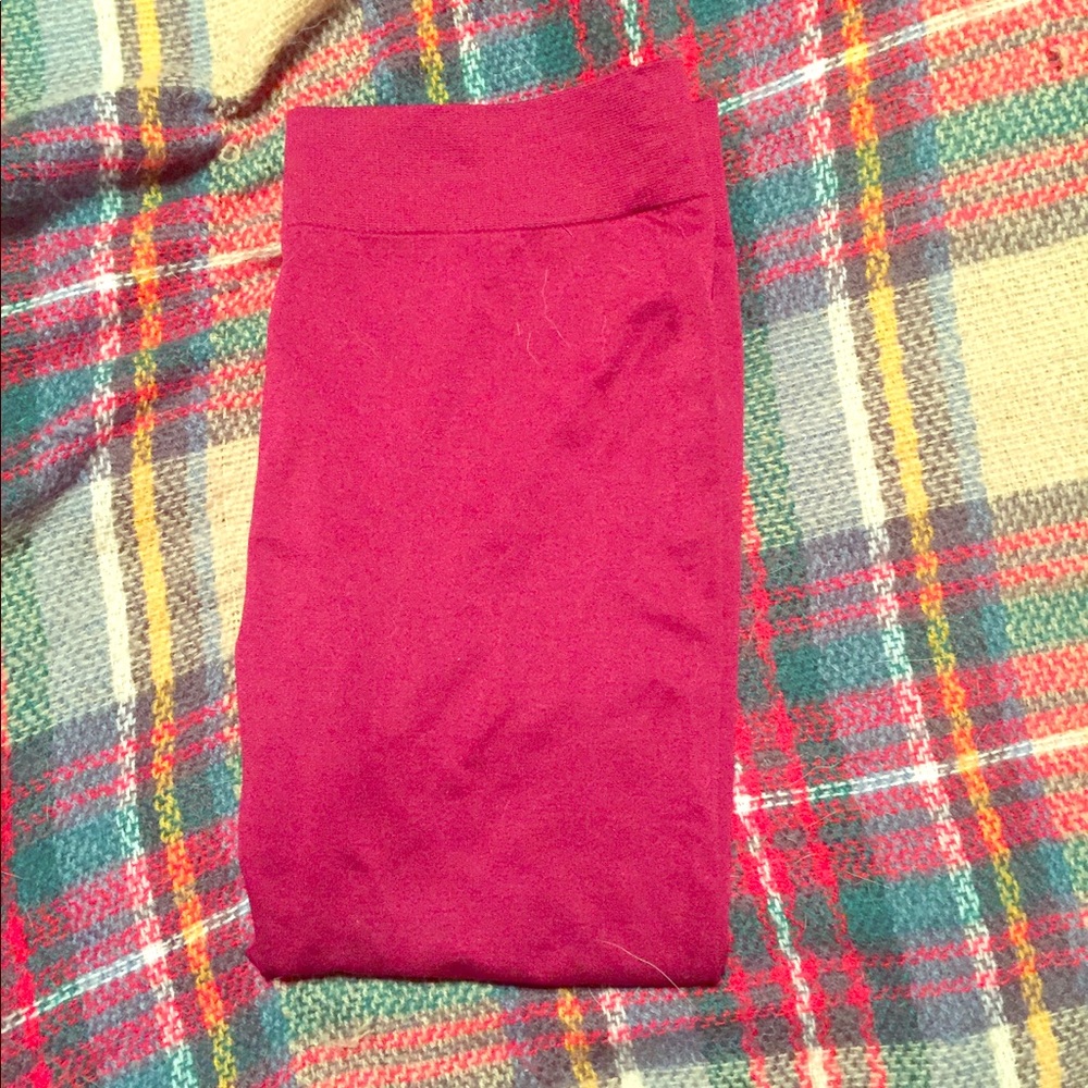 Maroon leggings