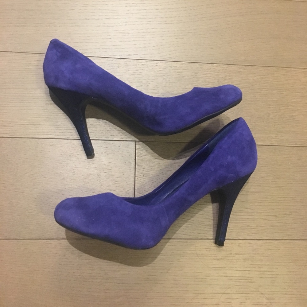 Jessica Simpson Suede Heels