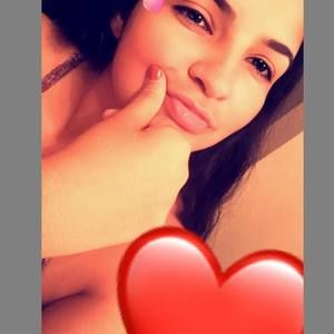 Meet your Posher, Alexia