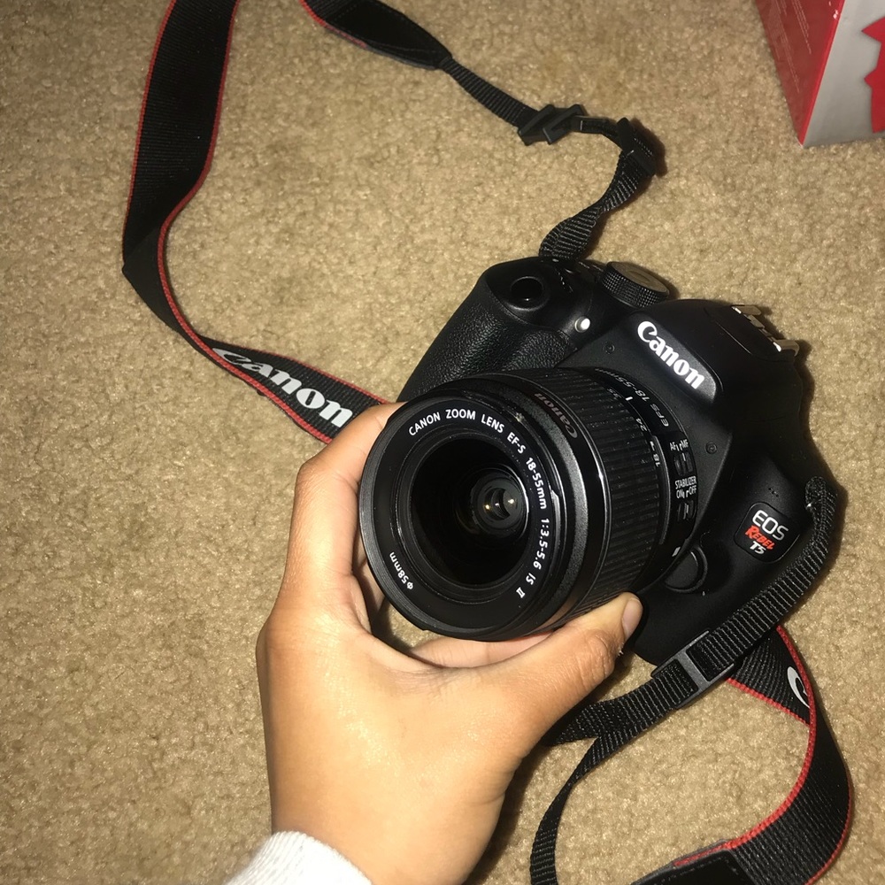 Canon eos T5 - Picture 2 of 5