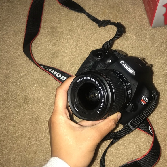 Canon eos T5 - Picture 2 of 5