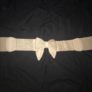 SOLD**Bow waist belt