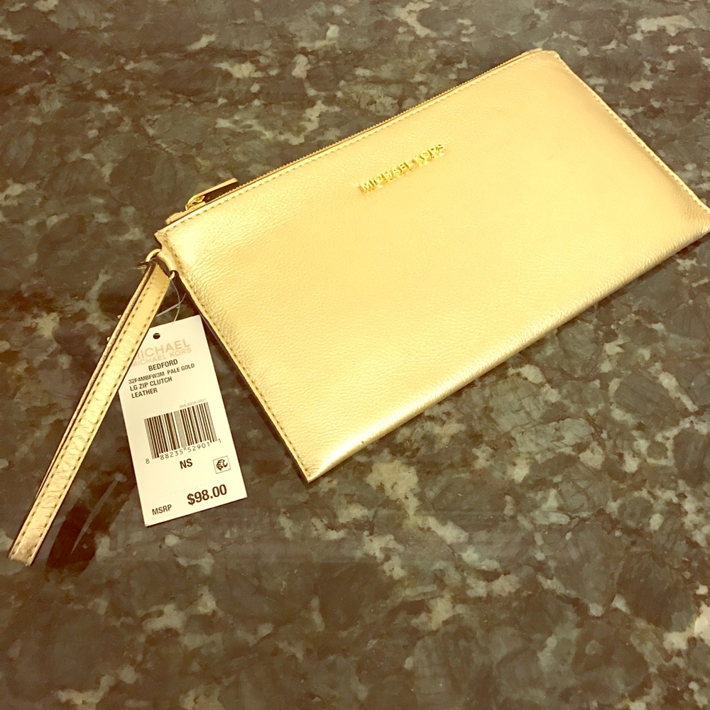 Michael Kors Bedford Pale Gold Wristlet Clutch