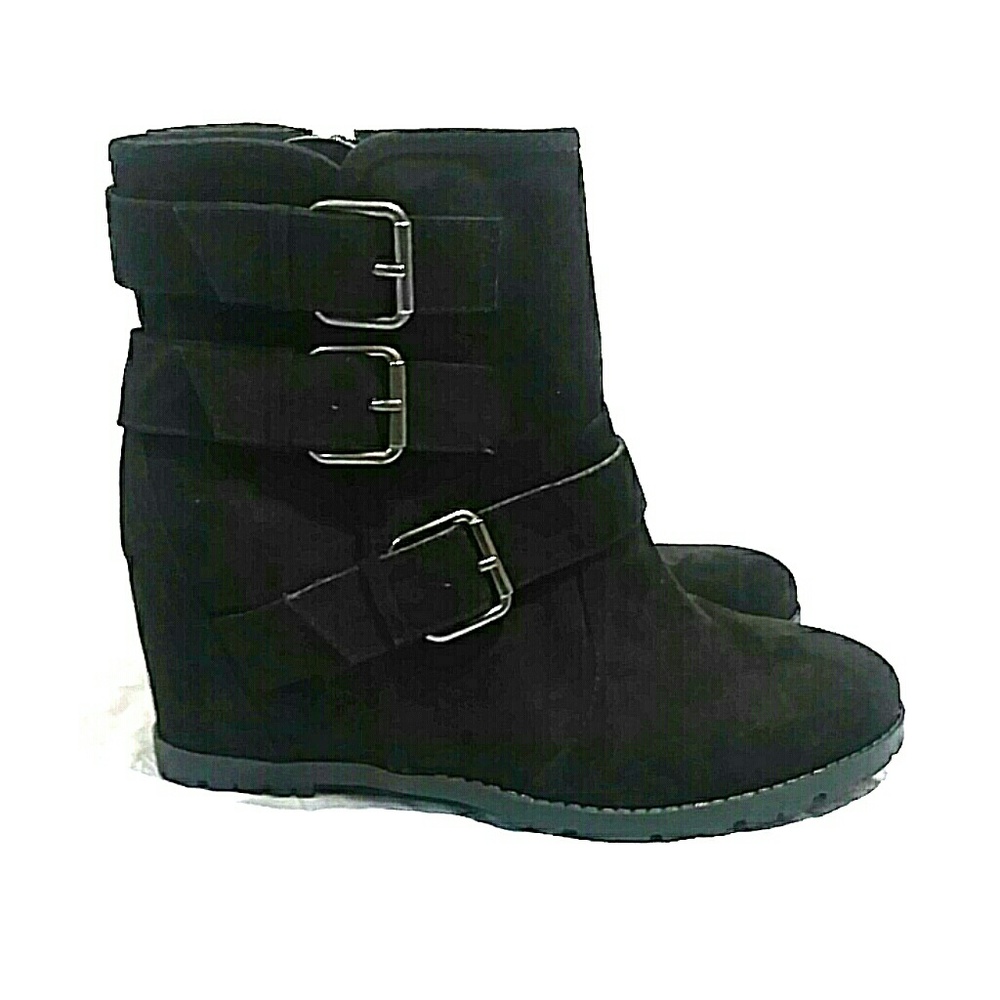 Unisa Territory Wedge Booties