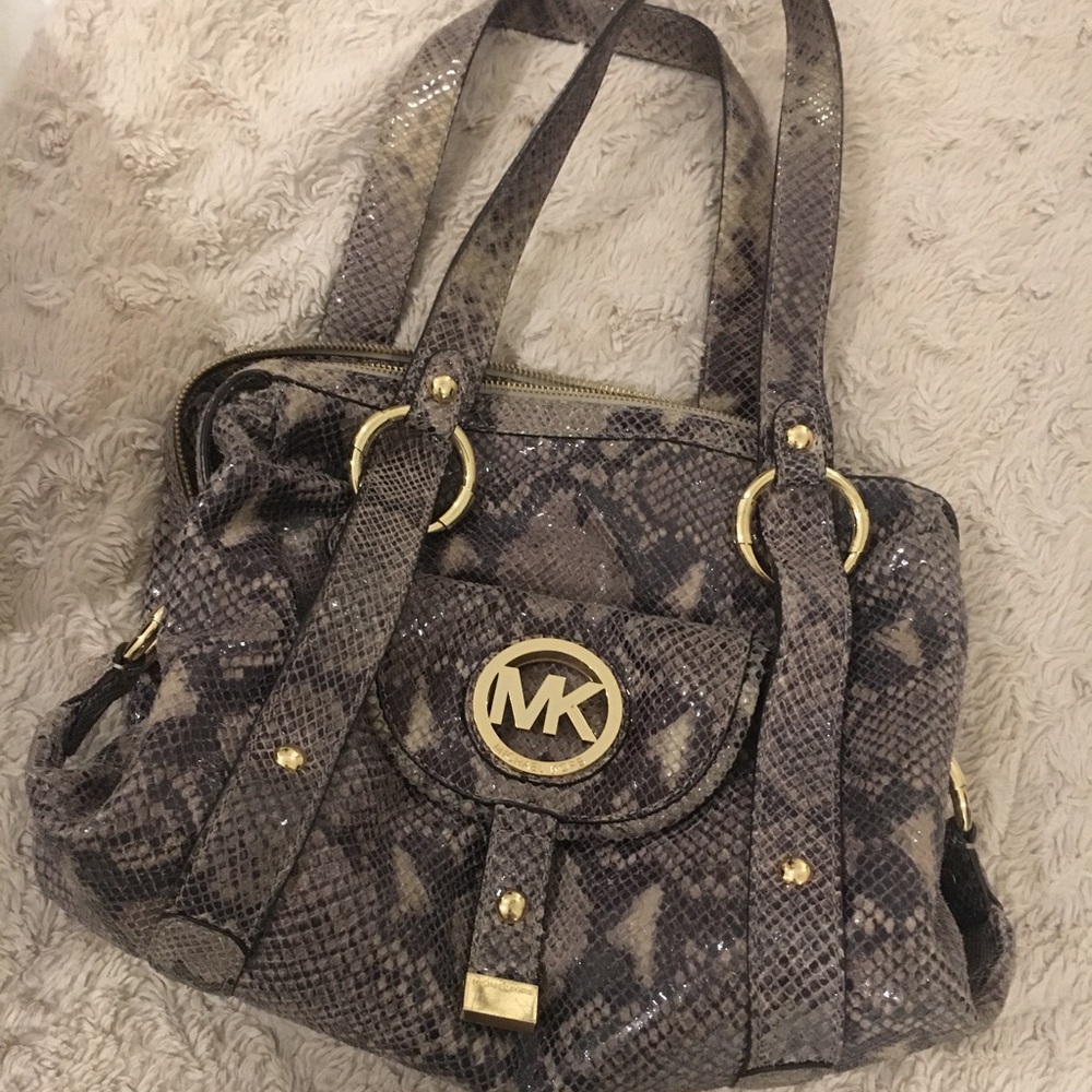 Micheal Kors Satchel!
