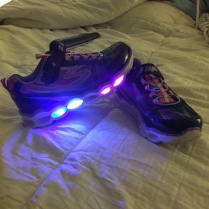 ❄️Closet Clearance❄️ Skechers light up shoes