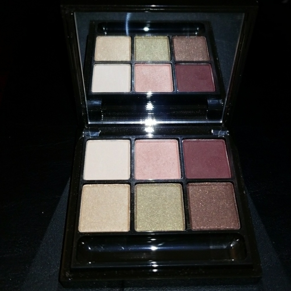 MAC Devil May Dare Eyeshadow Palette