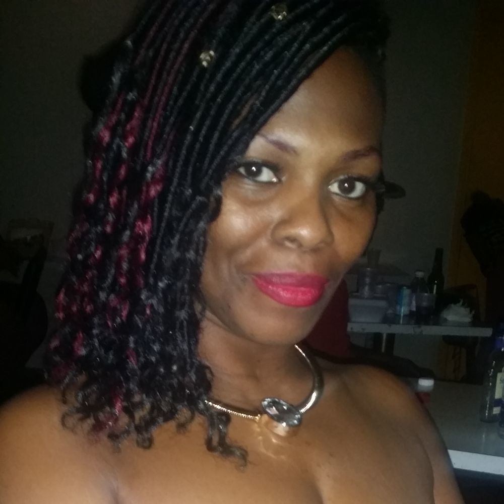 Meet your Posher, Lakima
