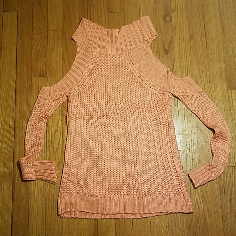 Luxxel cold shoulder sweater